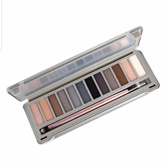 Beauty Creations Other - Eyeshadow palette NIGHT OUT ❤ LAST ONE